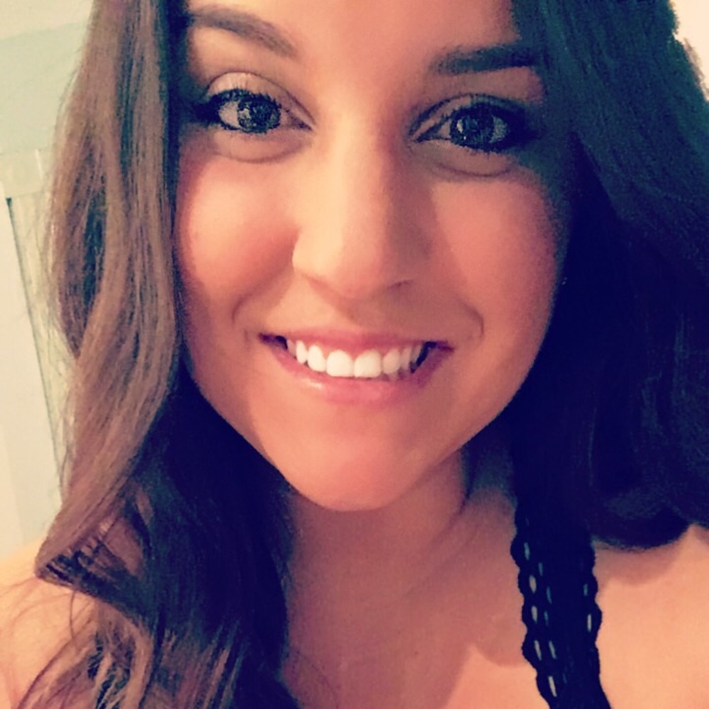 Meet your Posher, Christina - Picture 1 of 1